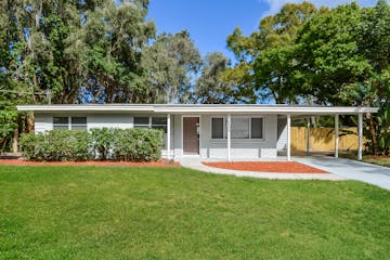 2605 BAY ST SARASOTA, FL 34237